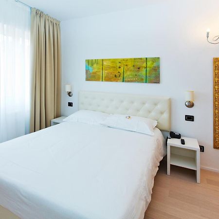 Hotel Maine Finale Ligure Exterior photo