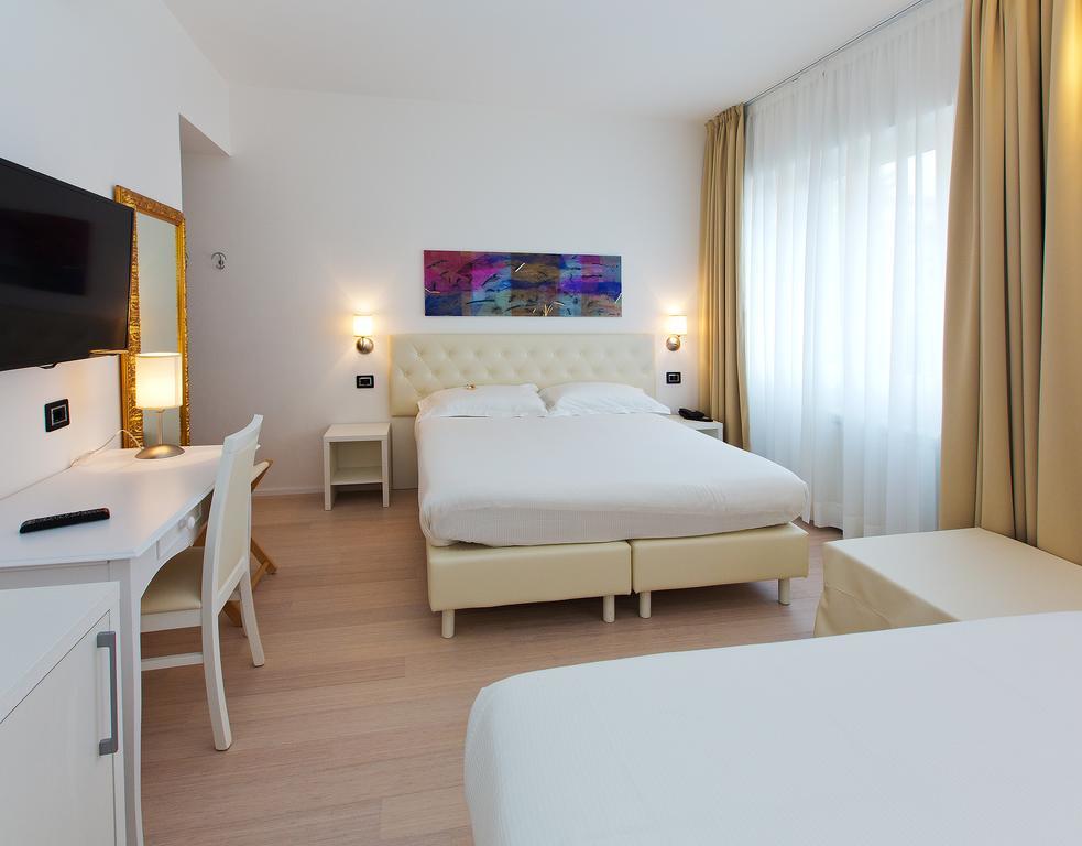 Hotel Maine Finale Ligure Exterior photo
