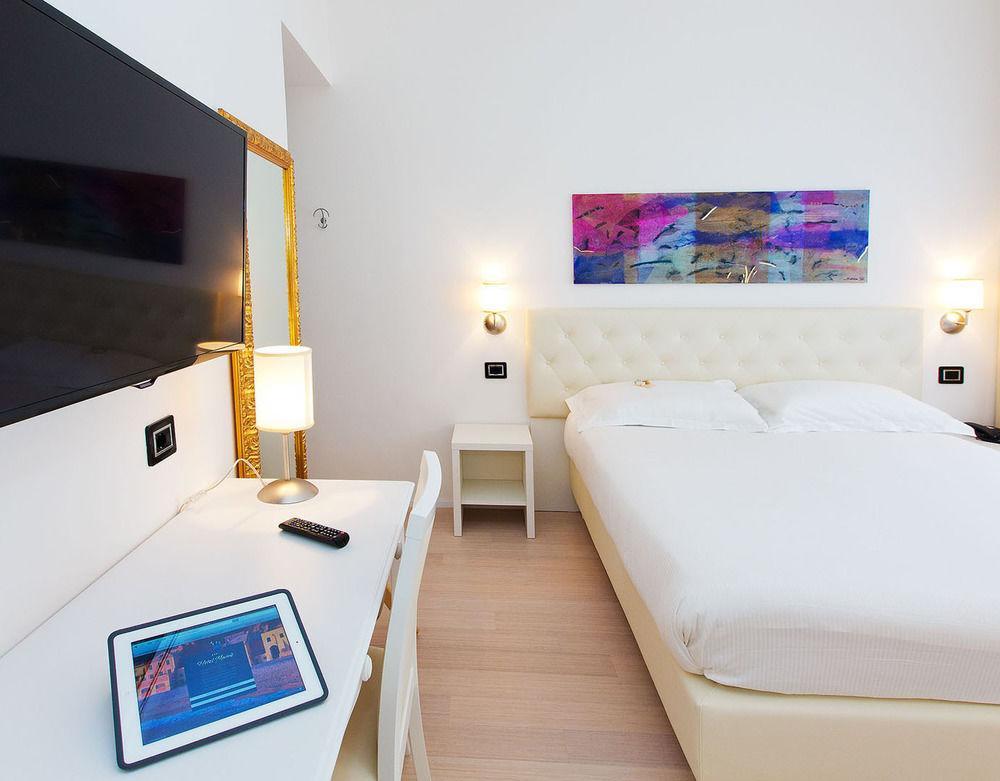 Hotel Maine Finale Ligure Exterior photo