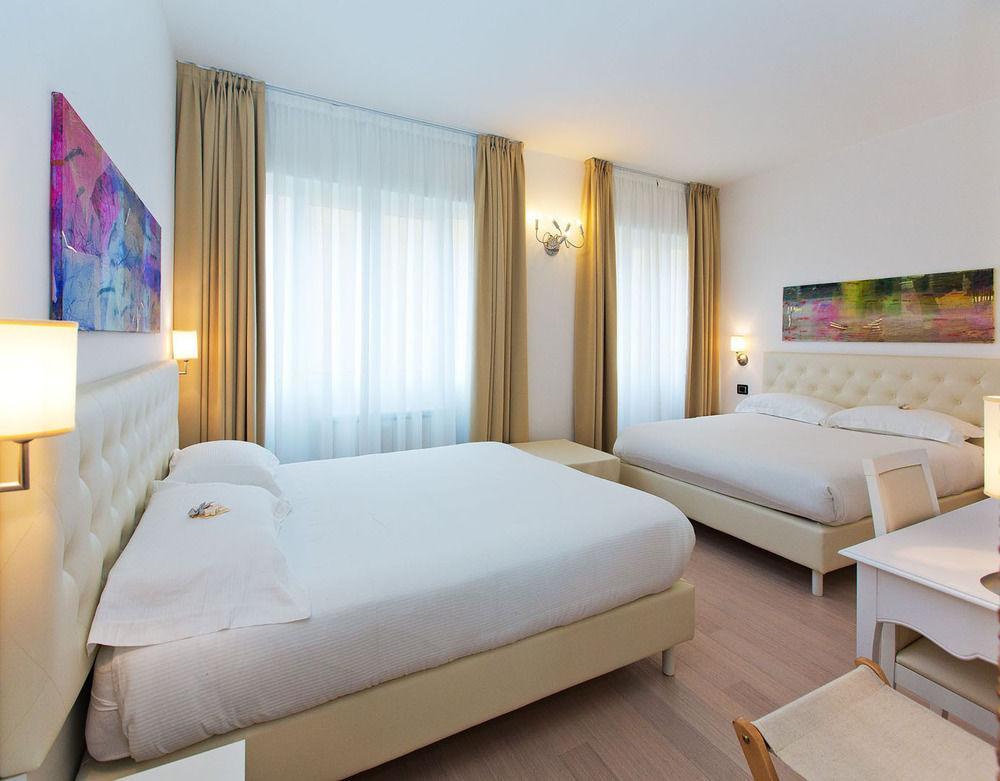 Hotel Maine Finale Ligure Exterior photo